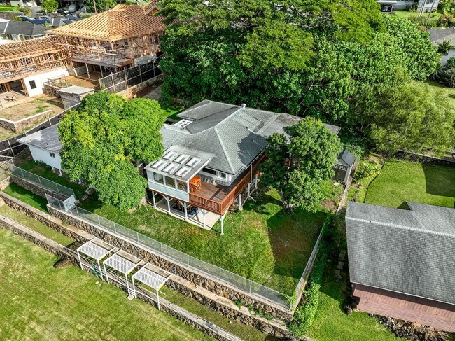 Building Photo - 3238 Alani Dr