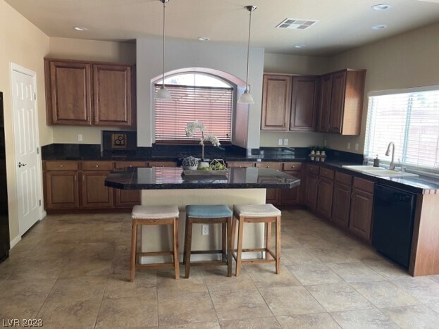 Building Photo - 6490 Parrot Ridge Ct