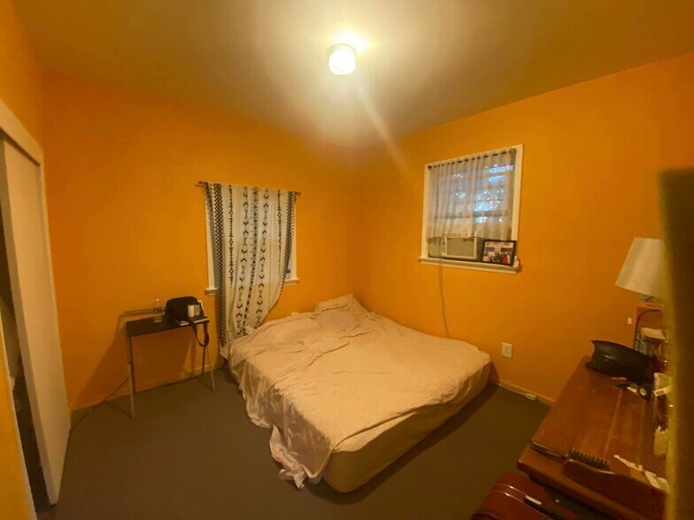 Building Photo - 1159 Route 9W S