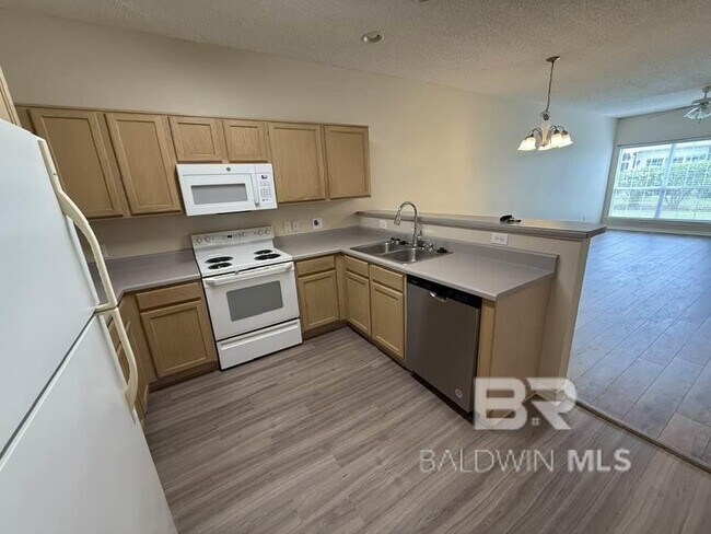 Building Photo - 2651 S Juniper St