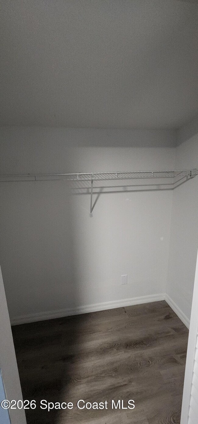 Building Photo - 1301 Lynne Dr