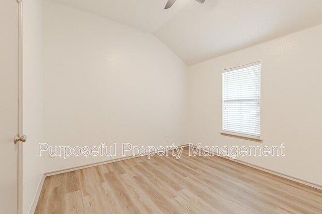 Building Photo - 16416 Oconee Creek Dr