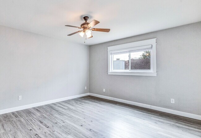 Building Photo - 8403 Selway Dr