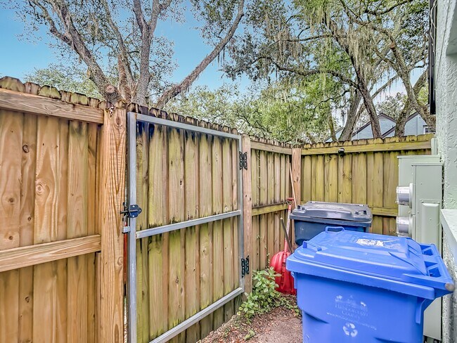 Building Photo - 5602 Ashley Oaks Dr