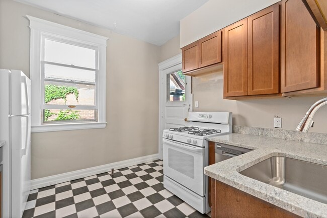 Building Photo - 4158 Avery St