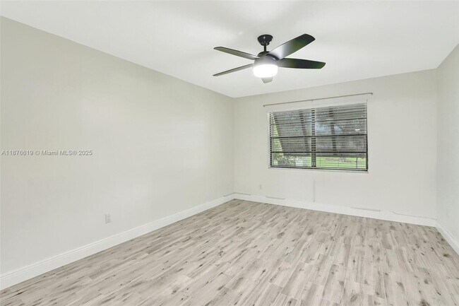 Building Photo - 7925 SW 86th St