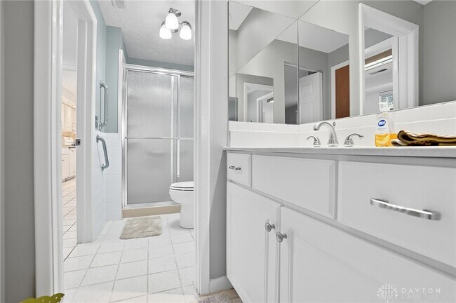 Building Photo - 1033 Georgian Dr