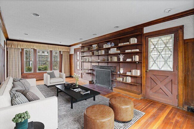 Building Photo - 110 Leonard St