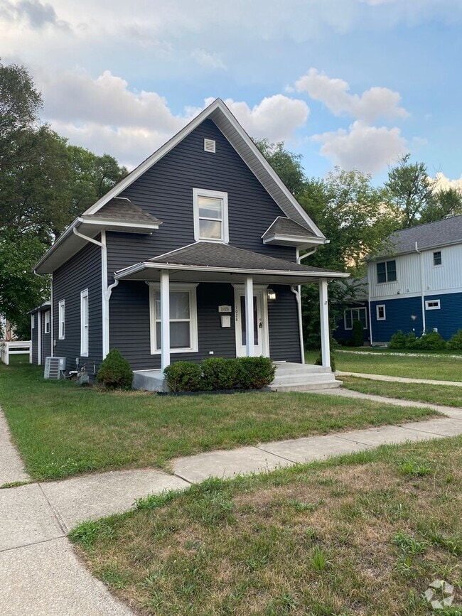 Building Photo - Beautiful new exterior on classic Harters ...