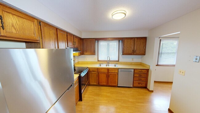 Building Photo - 816 Pearson Cir