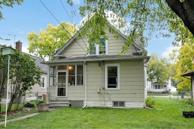 Building Photo - Charming 4 Bedroom/1.5 Bath Home for Rent