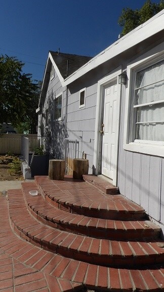 Building Photo - 356 Gould St