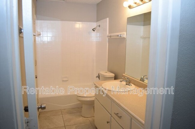 Building Photo - 3724 Cibolo Dr