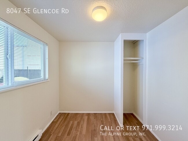 Building Photo - 8047 SE Glencoe Rd