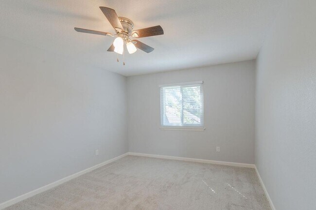 Building Photo - 8319 Columbia Falls Dr