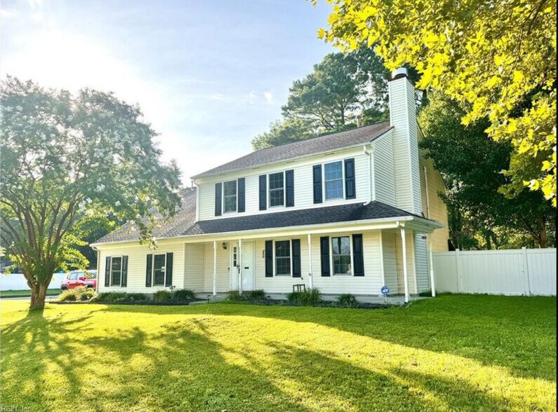 Primary Photo - 3917 Larchwood Dr