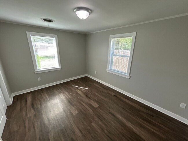 Building Photo - 1721 McNair St