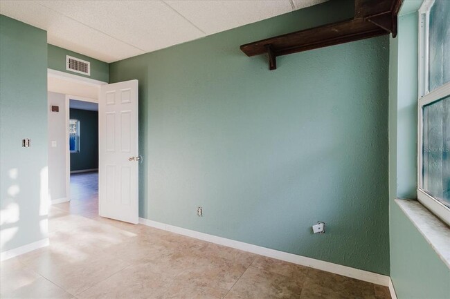 Building Photo - 14419 Americana Cir