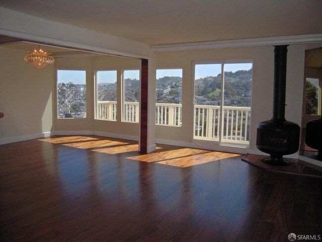 Building Photo - 168 Museum Way