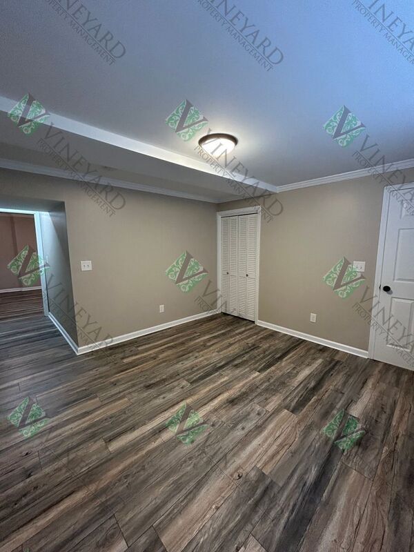Building Photo - 1534 Collier Dr SE