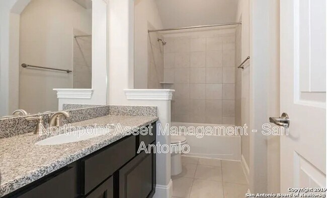 Building Photo - 13706 Meadowick Dr