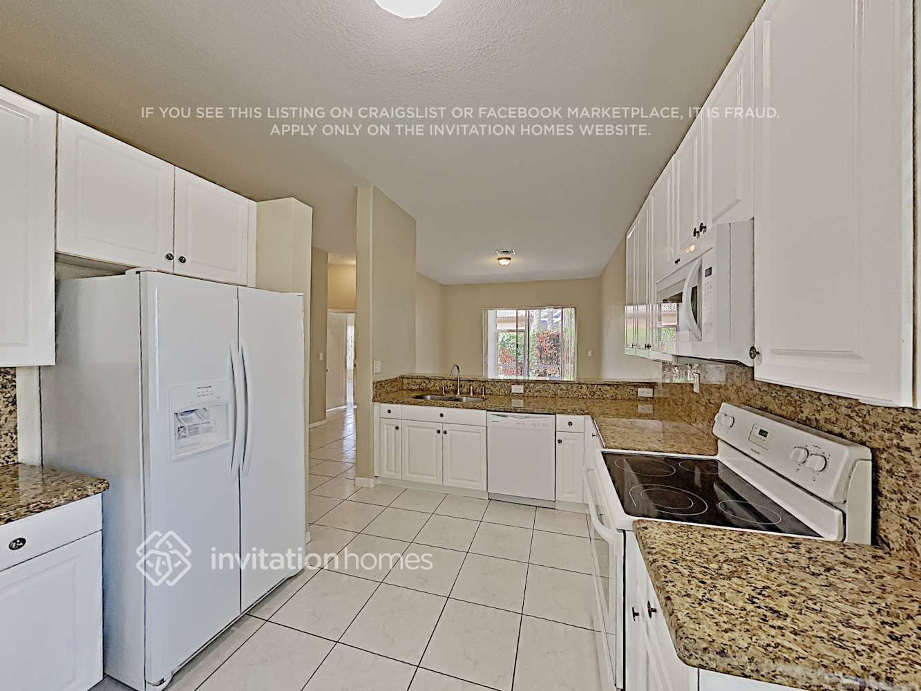 Building Photo - 1422 SW 158th Ave