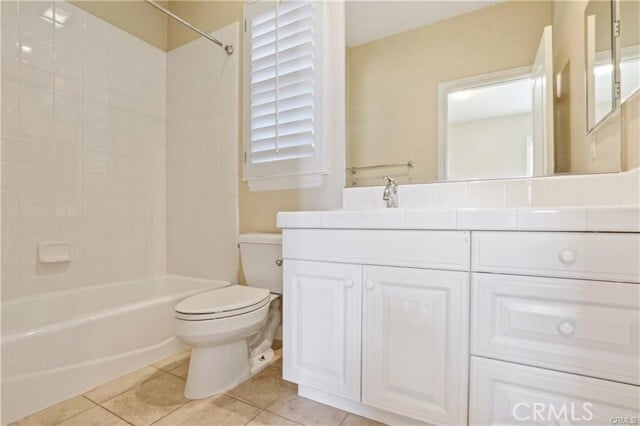 Building Photo - 38 Lemans