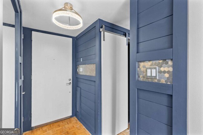 Building Photo - 130 26th St NW