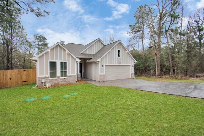 Building Photo - 14922 Indian Hill Trail