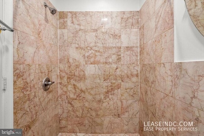 Building Photo - 203 R St NW