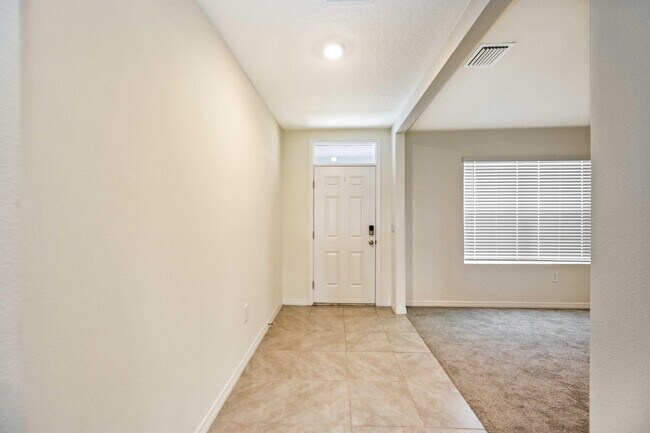 Building Photo - 17308 Reserva Dr