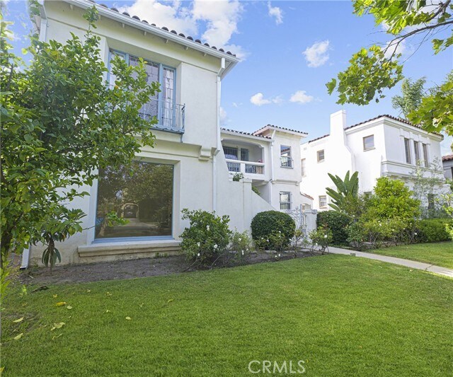 Primary Photo - 1119 S Crescent Heights Blvd