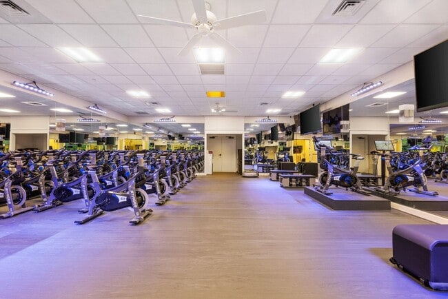 Building Photo - 17099 Ryton Ln