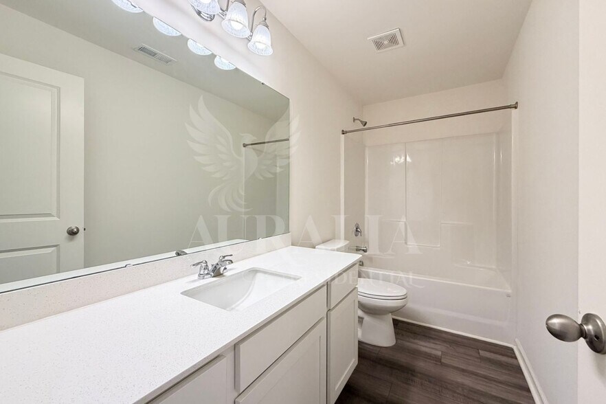 Building Photo - 937 Berkeley Glen Rd