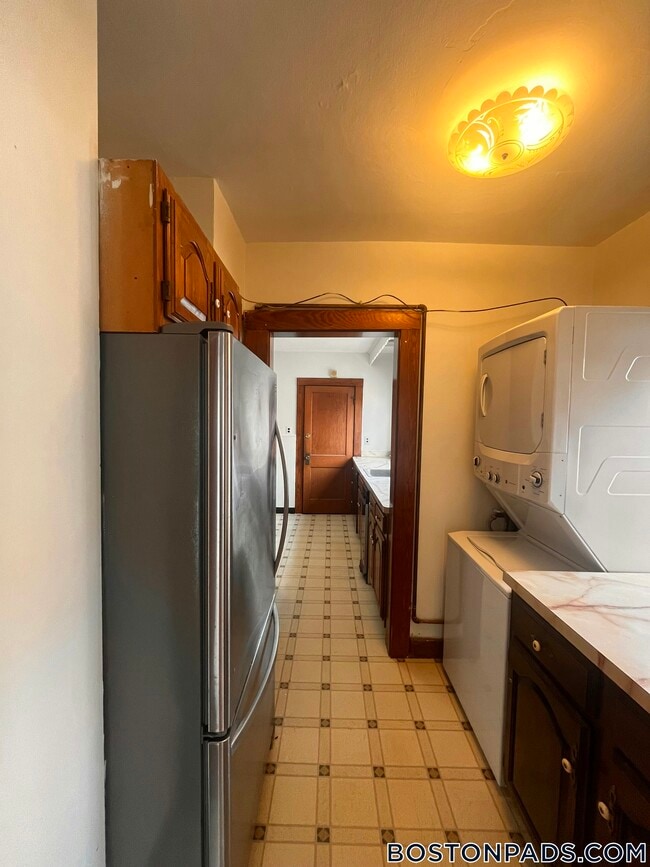 Building Photo - 468-470 Gallivan Boulevard