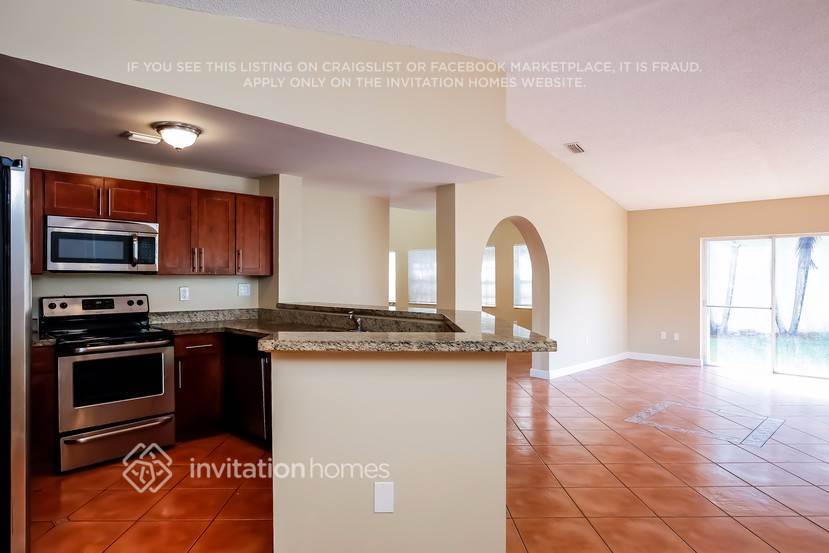 Building Photo - 5062 SW 154th Pl