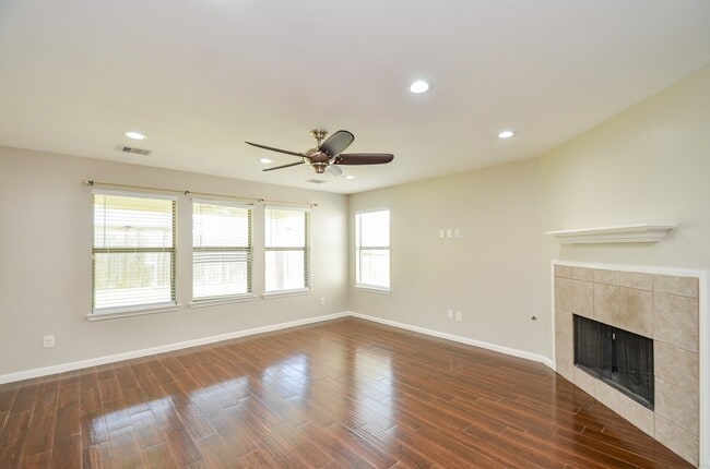 Building Photo - 9518 Prairie Dale Ct