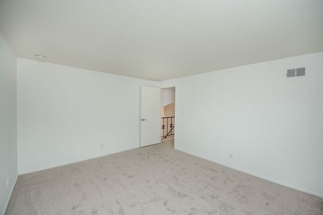 Building Photo - Now Available for Lease Beautiful 4 Bedroom Home with Basement