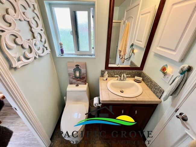 Building Photo - Lovely 2 bed 2 bath available for July and August 2026!