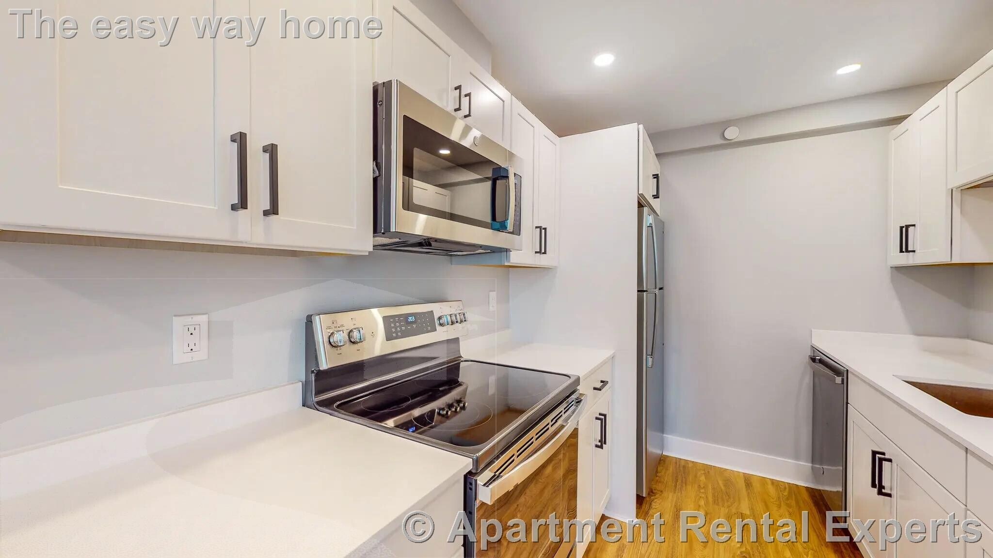 Building Photo - 132 Sherman St