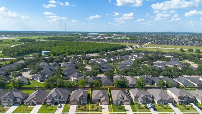 Building Photo - 2726 Tumlinson Dr