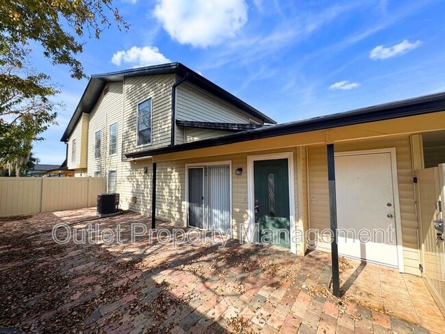 Building Photo - 1742 Potomac Ct