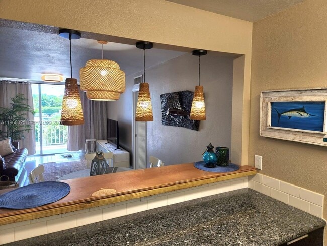 Building Photo - 88500 Overseas Hwy