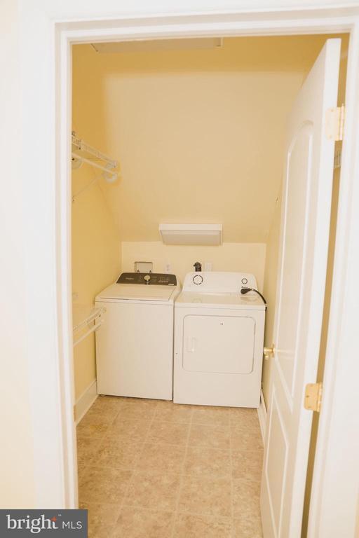 Building Photo - 6902 Tower of London Dr