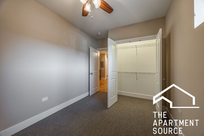 Building Photo - 3138 S Indiana Ave