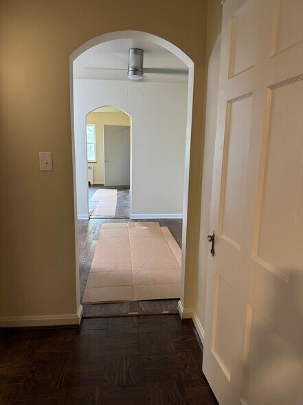 Building Photo - 6015 Dryden Ave