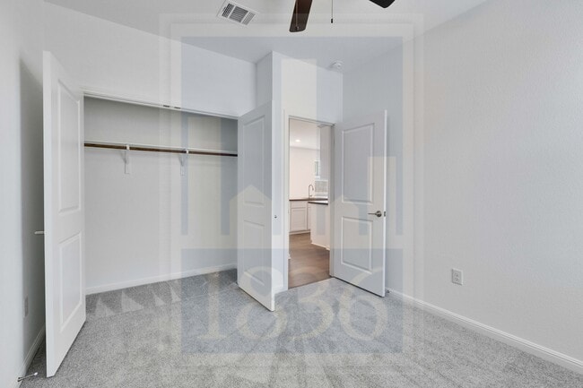 Building Photo - 837 Papaya Dr