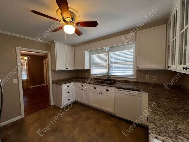 Building Photo - 4631 Montevallo Rd