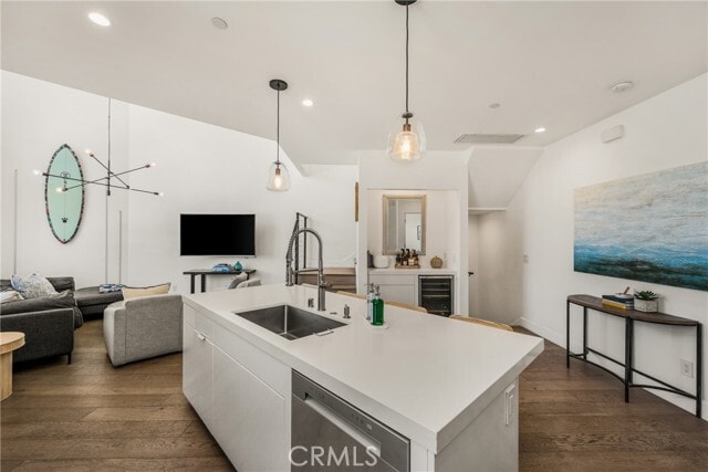 Building Photo - 4405 Channel Pl