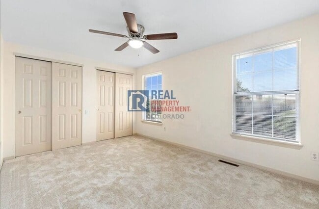 Building Photo - 10010 Irving St